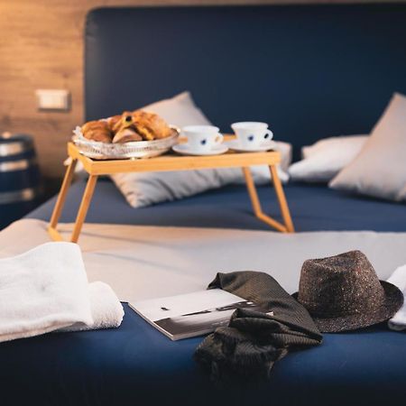 Bed and Breakfast Napoliviva Екстер'єр фото